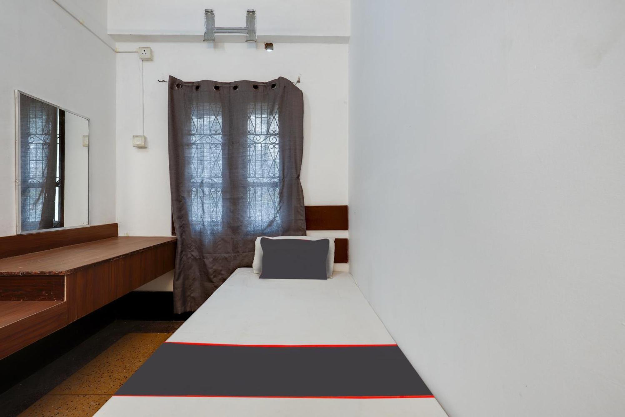 Spot On Hotel Nor' - East Гувахати Экстерьер фото