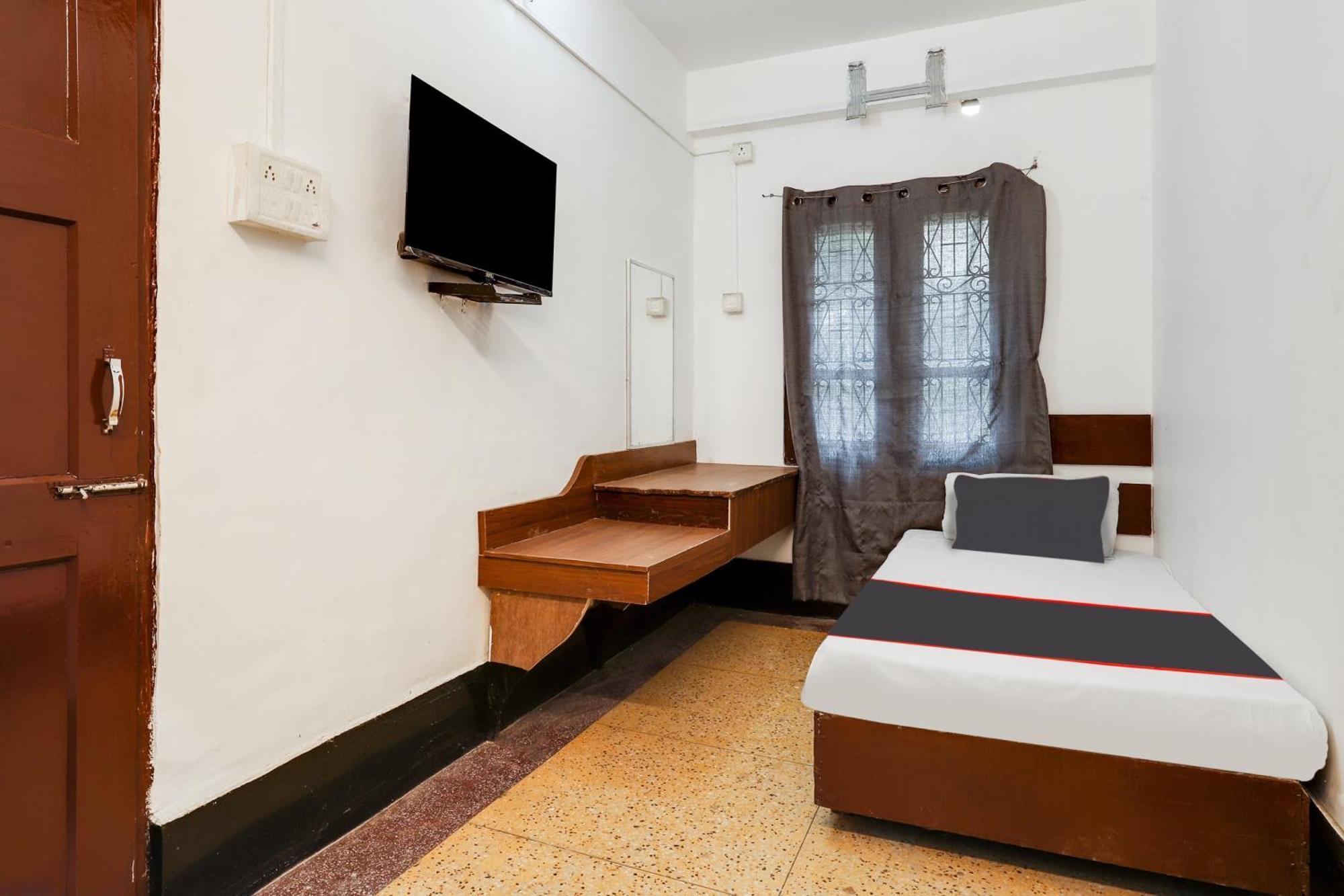 Spot On Hotel Nor' - East Гувахати Экстерьер фото