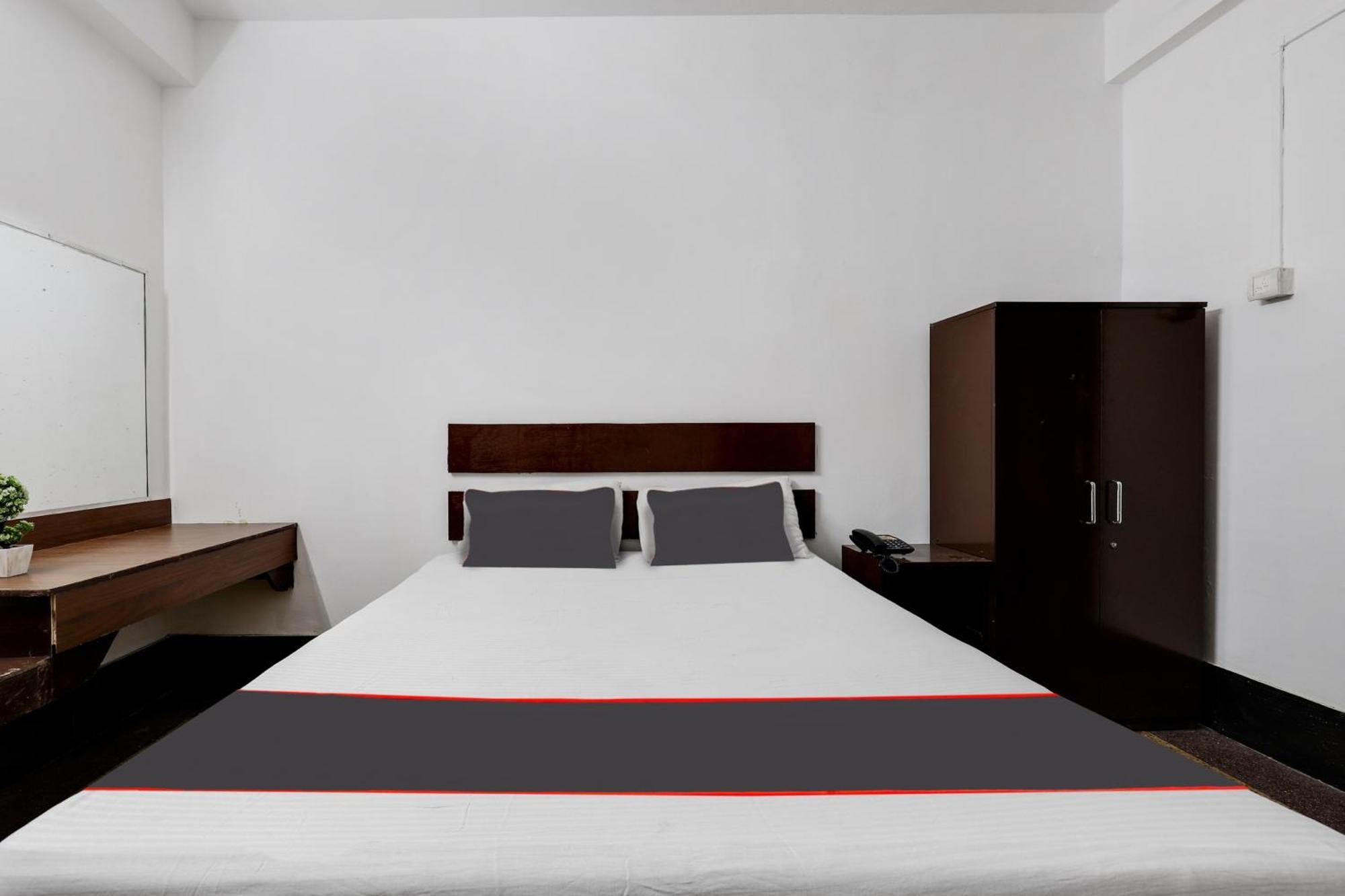 Spot On Hotel Nor' - East Гувахати Экстерьер фото